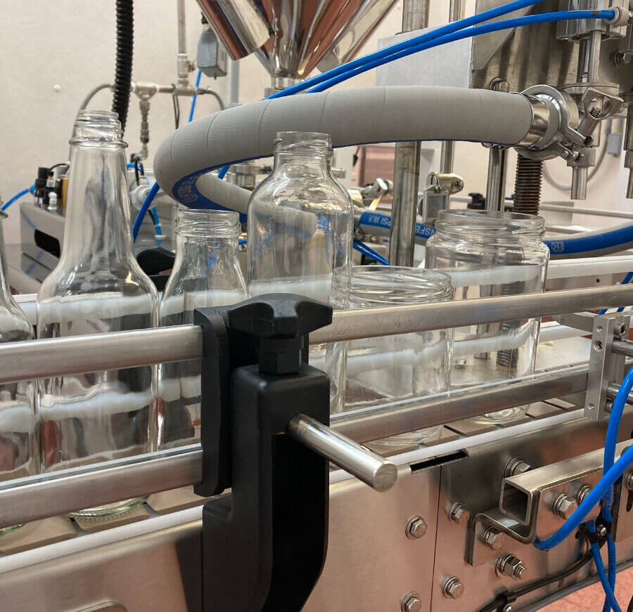 CFIA-Compliant Bottling Services for juices and sauces